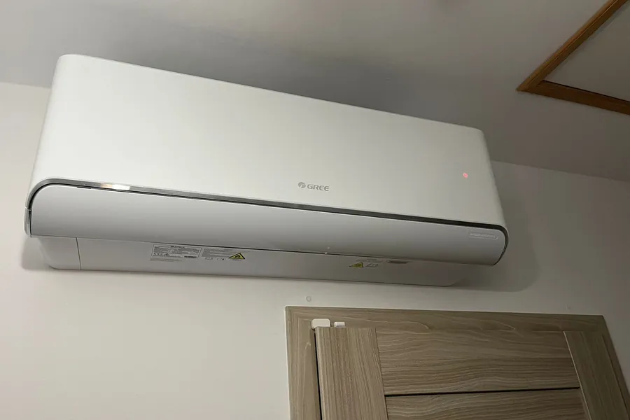 Realizacja Adapia Energy: Gree Airy, jednostka ścienna