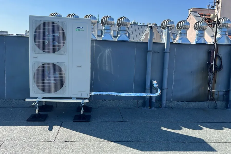 Realizacja Adapia Energy: System VRF AUX, jednostki zewnętrzne